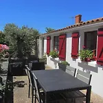 Charme Et Detente Entre Et Campagne, Proche Plages Et Activites - Fr-1-336-83 * Angles (Vendee)