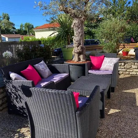 Charme Et Detente Entre Mer Et Campagne, Proche Plages Et Activites - Fr-1-336-83