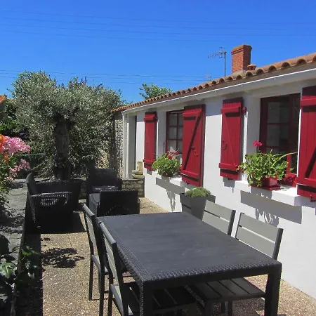 Charme Et Detente Entre Et Campagne, Proche Plages Et Activites - Fr-1-336-83 * Angles
